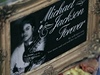 Michael Jackson zemel v Los Angeles ve vku 50 let.